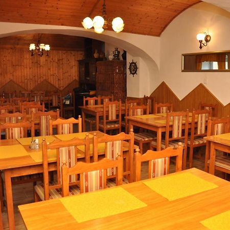 Gloriett Panzio Bed and Breakfast Fertőboz Buitenkant foto