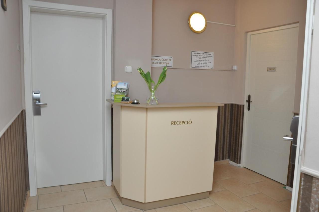 Gloriett Panzio Bed and Breakfast Fertőboz Buitenkant foto