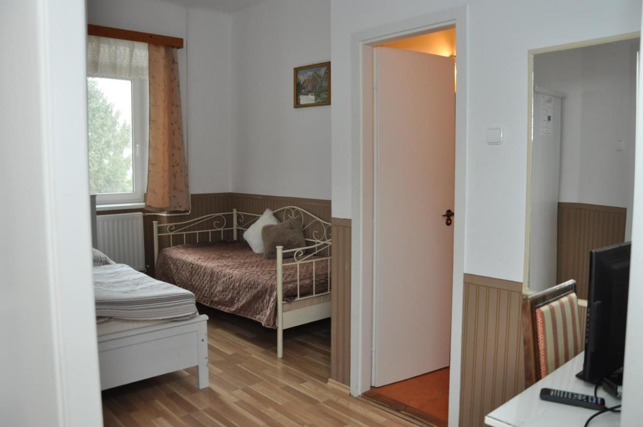 Gloriett Panzio Bed and Breakfast Fertőboz Buitenkant foto