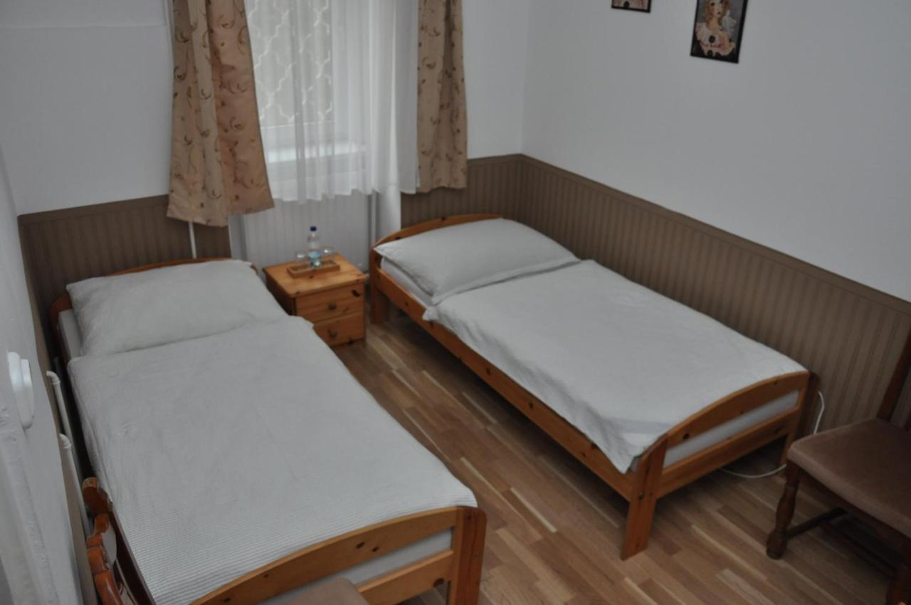 Gloriett Panzio Bed and Breakfast Fertőboz Buitenkant foto