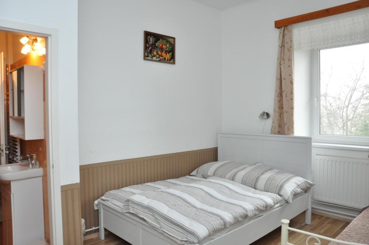 Gloriett Panzio Bed and Breakfast Fertőboz Buitenkant foto