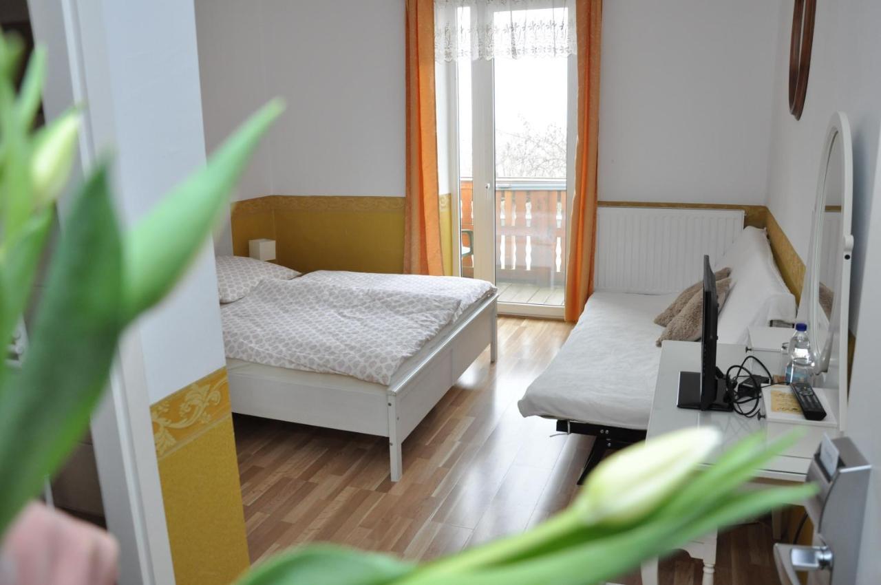 Gloriett Panzio Bed and Breakfast Fertőboz Buitenkant foto
