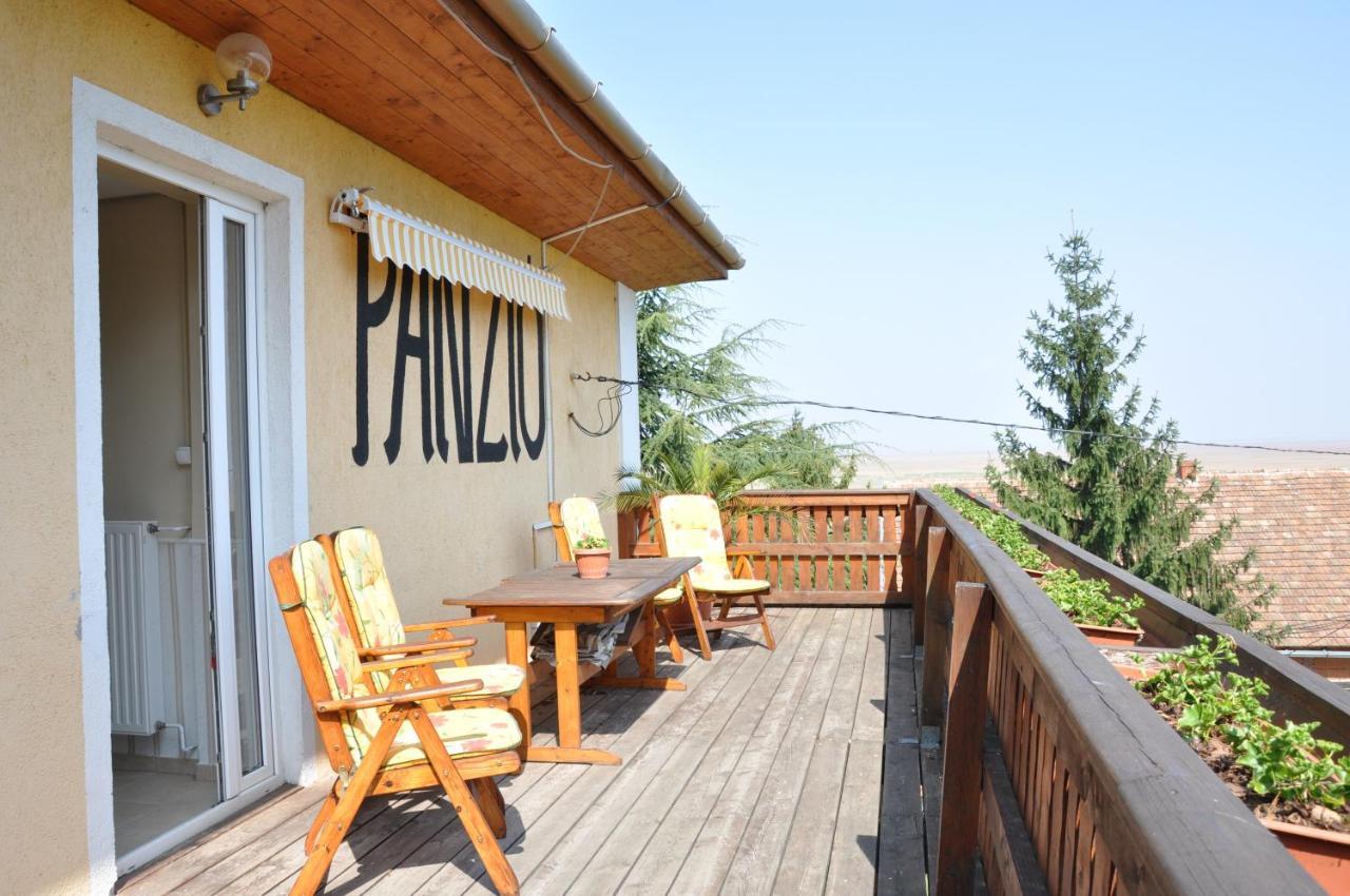 Gloriett Panzio Bed and Breakfast Fertőboz Buitenkant foto